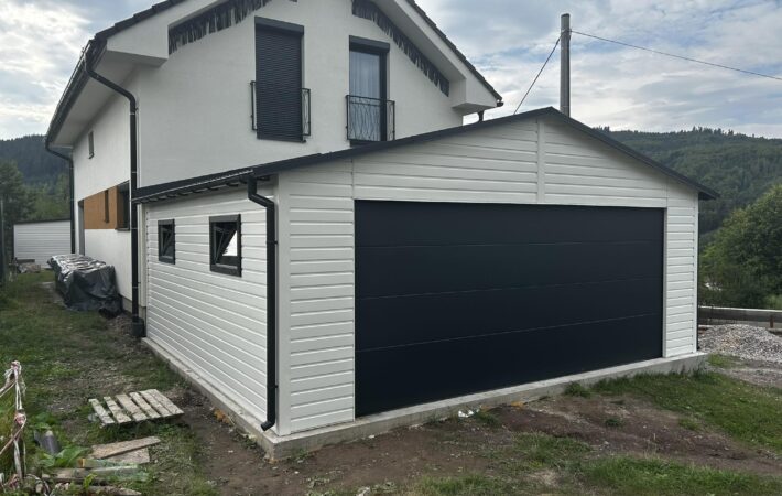 Garaż 6m x 6m RAL, Biały + Grafit