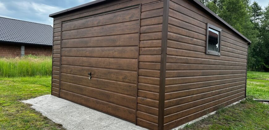 Garaż 4m x 6m (do 35m2) Orzech, automatyka