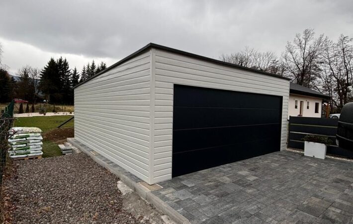 Garaż 6m x 7m, Biały + Grafit