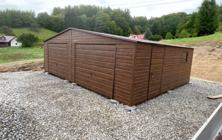 Garaż 8m x 6m, Orzech