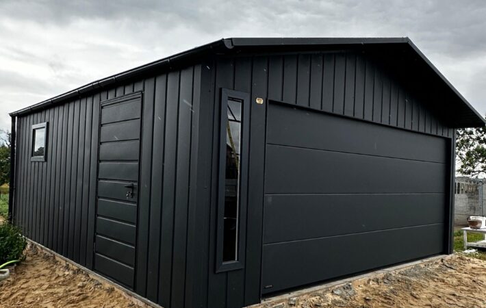 Garaż 6m x 5.80m, Czarny MAT, brama segmentowa