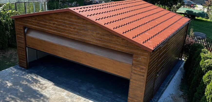 Garaż 6m x 6m drewnopodobny, brama segmentowa 5m, blachodachówka