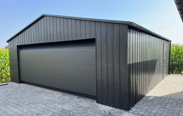 Garaż 7m x 7m, Grafitowy dąb, brama segmentowa, grafit drewnopodobny