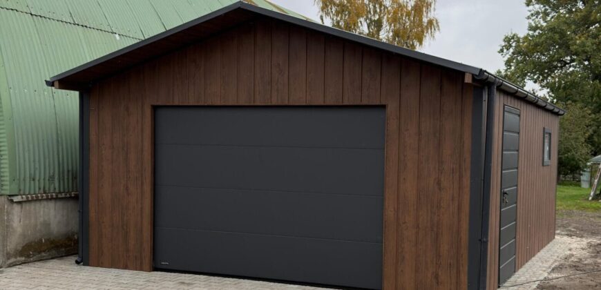 Garaż 5,50m x 6m, drewnopodobny z bramą segmentową