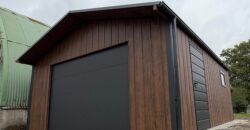 Garaż 5,50m x 6m, drewnopodobny z bramą segmentową
