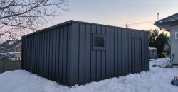 Garaż 6×5.80m z blachy na rąbek stojący RAL7016