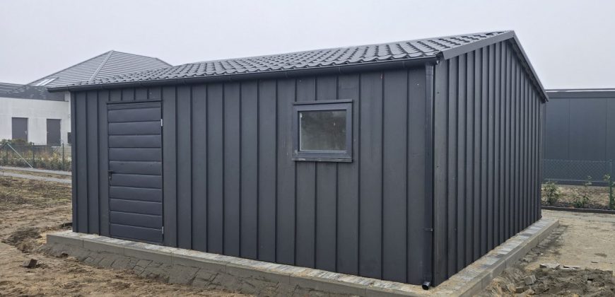 Garaż do 35m2 5,40×6,40 – Rąbek stojący RAL7016, dach RAL9005