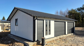 Garaż z płyty warstwowej PIR 60 mm 10 x 6.5 m 2 bramy segmentowe Garaż z płyty warstwowej PIR 60 mm 10 x 6.5 m 2 bramy segmentowe