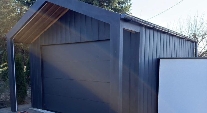 BarnBox 4×4 + 1 m – nowoczesny garaż z wypustem