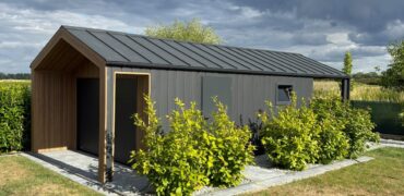 BarnBox z wiatą 4 × 6m | Grafit i Winchester