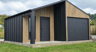BarnBox Nook 6 × 5,8m – garaż z wnęką frontową BarnBox Nook 6 × 5,8m – garaż z wnęką frontową
