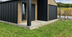 BarnBox Nook 6 × 5,8m – garaż z wnęką frontową BarnBox Nook 6 × 5,8m – garaż z wnęką frontową